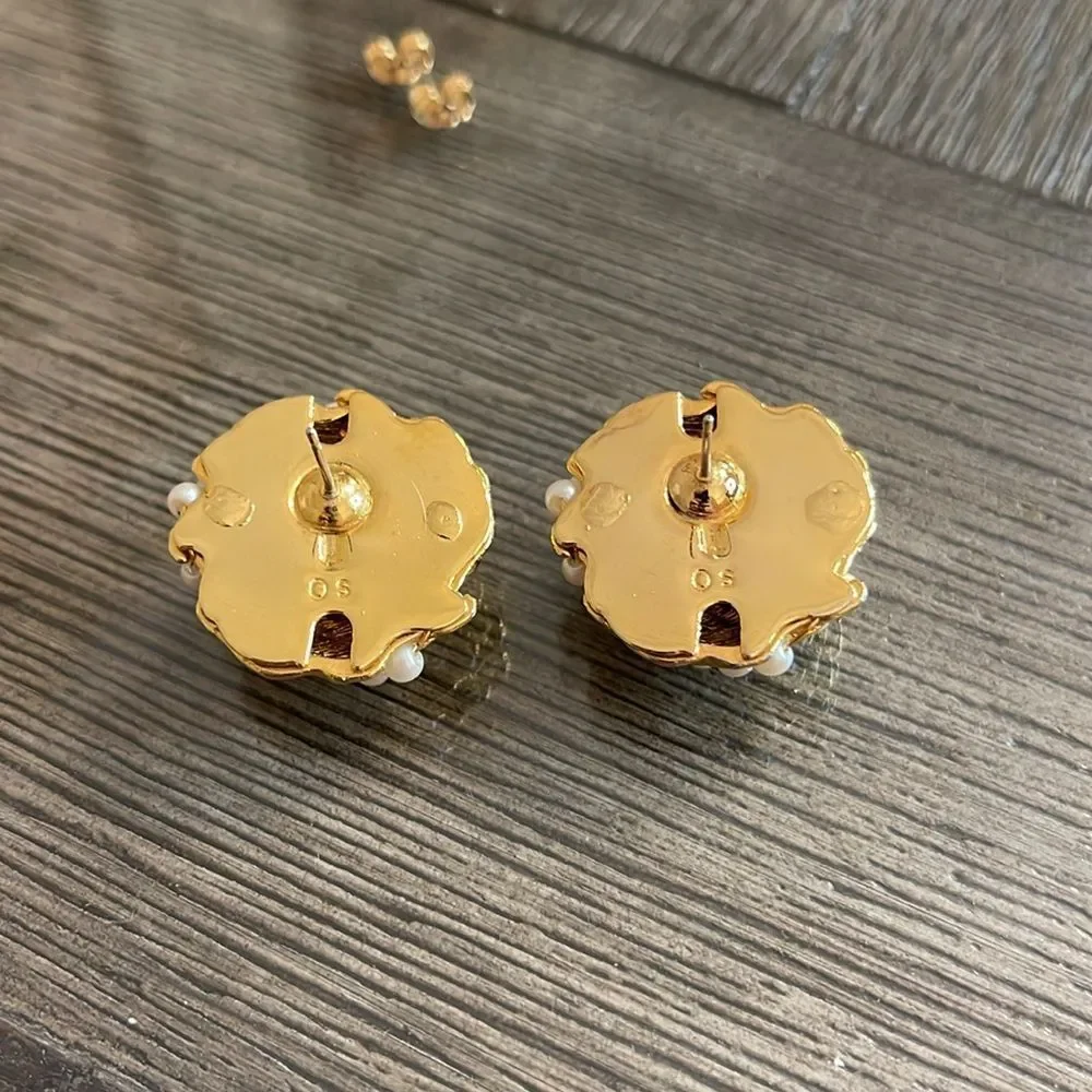Avon Cirelle Collection Earrings With Surgical Steel Posts Faux Pearls